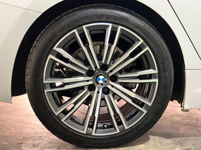 3シリーズ 320iツーリング Mスポーツ ドライビングアシストプロフェッショナル パーキングアシストプラス LEDヘッドライト ワイヤレスチャージング Fシートヒーター オートテールゲート(51枚目)