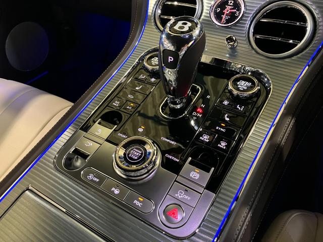 コンチネンタル GT V8マリナー ハードライティングスペック シティスペック ツーリングスペック ブラックラインスペック 22インチアルミ 純正ナビ 360°カメラ フルセグ レーダークルコン(14枚目)