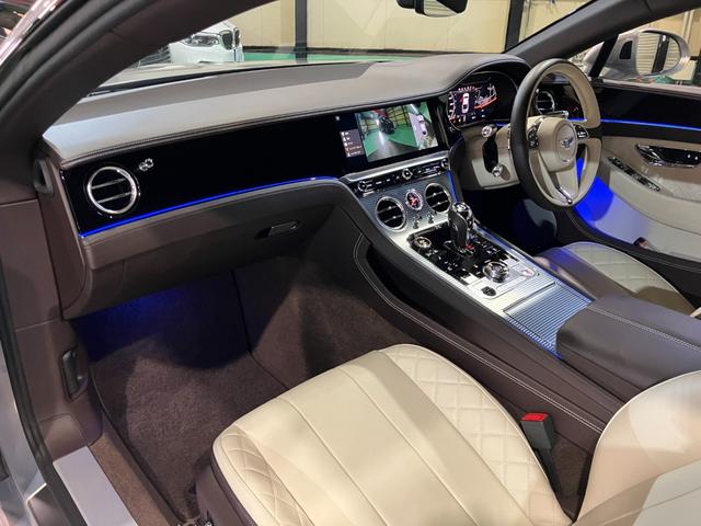 コンチネンタル GT V8マリナー ハードライティングスペック シティスペック ツーリングスペック ブラックラインスペック 22インチアルミ 純正ナビ 360°カメラ フルセグ レーダークルコン(42枚目)