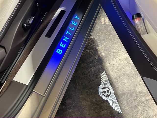 コンチネンタル GT V8マリナー ハードライティングスペック シティスペック ツーリングスペック ブラックラインスペック 22インチアルミ 純正ナビ 360°カメラ フルセグ レーダークルコン(51枚目)