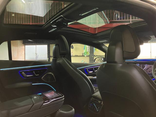 EQS EQS53 4マチック+ 1オーナー パノラミックスライディングルーフ エクスクルーシブPKG AMGカーボンファイバーインテリアトリム リアコンフォートPKG ナビ 360° ブルメスター シートヒーター&ベンチレーション(74枚目)