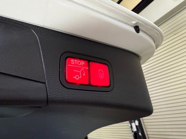 Cクラスステーションワゴン C220d ワゴンアバンギャルド AMGライン ワンオーナー レーダーセーフティパッケージ レザーARTICO シートヒーター 18インチAMG5スポークAW HDDナビ リアビューカメラ 電動リアゲート キーレスゴー(16枚目)