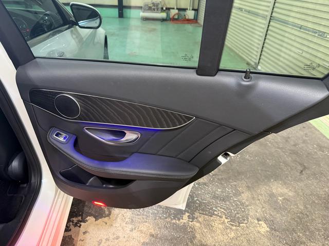 Cクラスステーションワゴン C220d ワゴンアバンギャルド AMGライン ワンオーナー レーダーセーフティパッケージ レザーARTICO シートヒーター 18インチAMG5スポークAW HDDナビ リアビューカメラ 電動リアゲート キーレスゴー(17枚目)