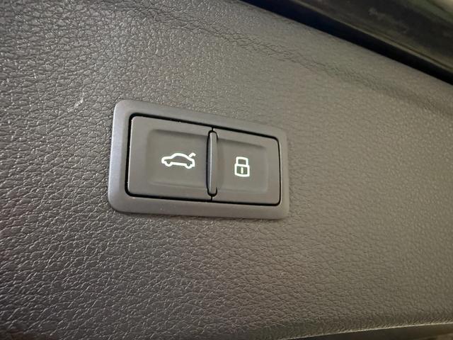 Q5 40TDIクワトロ スポーツ Sラインパッケージ マトリクスLEDヘッドライト アシスタンスパッケージ バーチャルコックピット シートヒーター(フロントリア)20インチAW オートマチックテールゲート サラウンドビューカメラ(15枚目)