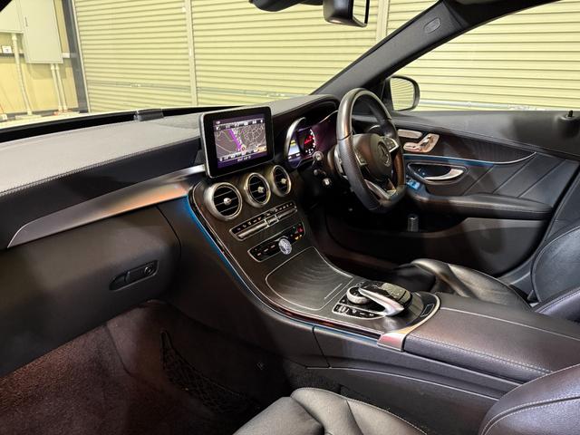 ご納車後も安心の保証展開がございます。初度登録から１０年未満の車両を対象に全国でお使いいただける６００項目に及ぶ距離無制限かつお財布にも優しい継続型の保証です。