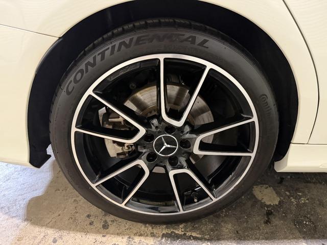 上質でお買い求めやすい輸入中古車をご案内しております。お客様のお好みに合った弊社在庫よりお選びくださいませ。