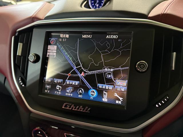 ギブリ ベースグレード　電動サンルーフ　スポーツパッケージ　チターノ２１インチＡＷ　ロッソフルレザーシート　シフトパドル　ツーリングパッケージ　クルーズコントロール　シートヒーター（28枚目）