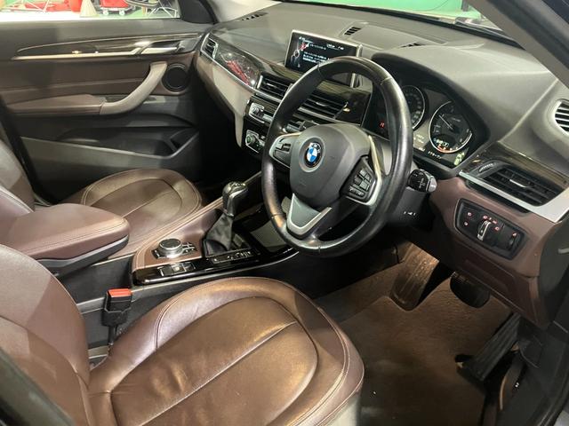 Ｘ１ ｘＤｒｉｖｅ　１８ｄ　ｘライン　茶革シート　ドライビングアシスト　パーキングアシスト　ＰＤＣ　ＬＥＤヘッドライト　Ｆパワーシート　シートヒーター　オートテールゲート　ＥＴＣ　純正１８インチアロイホイール（42枚目）