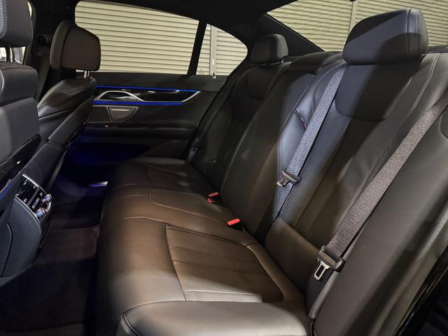 7シリーズ 740i Mスポーツ 電動ガラスサンルーフ エクスクルーシブナッパレザー ヒート&ベンチレーションシート BMWレーザーライト ACC パーキングアシストプラス ソフトクローズドア 電動トランクリッド HUD(14枚目)