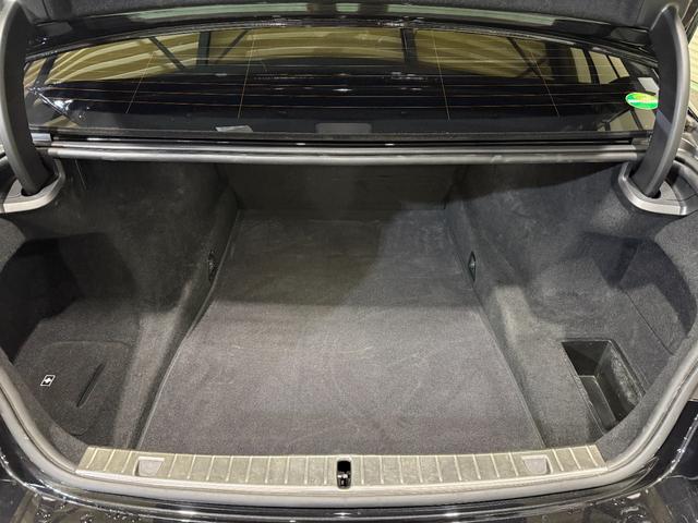 7シリーズ 740i Mスポーツ 電動ガラスサンルーフ エクスクルーシブナッパレザー ヒート&ベンチレーションシート BMWレーザーライト ACC パーキングアシストプラス ソフトクローズドア 電動トランクリッド HUD(15枚目)