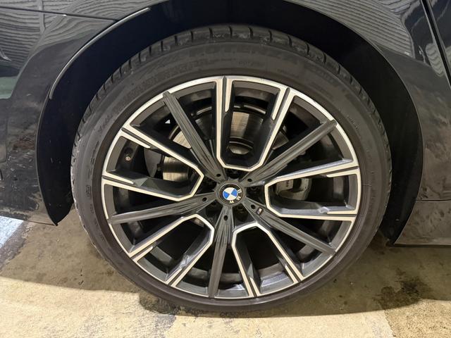 7シリーズ 740i Mスポーツ 電動ガラスサンルーフ エクスクルーシブナッパレザー ヒート&ベンチレーションシート BMWレーザーライト ACC パーキングアシストプラス ソフトクローズドア 電動トランクリッド HUD(43枚目)