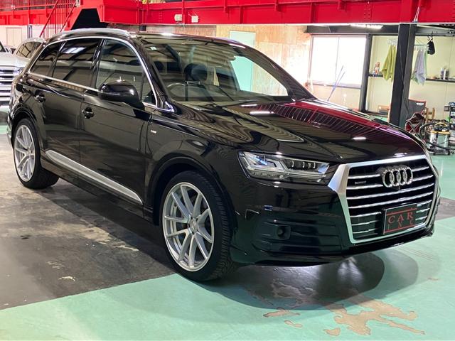 Q7 2.0TFSIクワトロ Sラインパッケージ 7シーターPKG リアアシスタンスPKG オールホイールステアリング マトリクスLEDヘッドライト バーチャルコックピット サラウンドビュー オートテールゲート ロティフォーム22インチアルミ(2枚目)