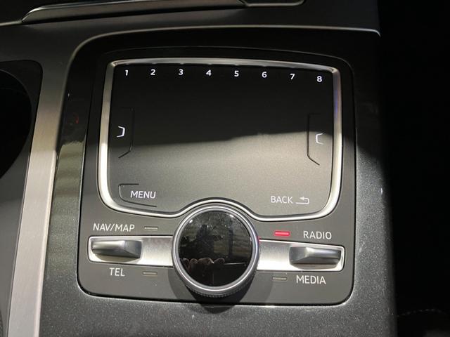 Q7 2.0TFSIクワトロ Sラインパッケージ 7シーターPKG リアアシスタンスPKG オールホイールステアリング マトリクスLEDヘッドライト バーチャルコックピット サラウンドビュー オートテールゲート ロティフォーム22インチアルミ(12枚目)