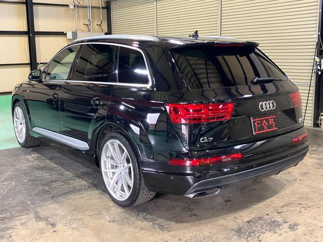 Q7 2.0TFSIクワトロ Sラインパッケージ 7シーターPKG リアアシスタンスPKG オールホイールステアリング マトリクスLEDヘッドライト バーチャルコックピット サラウンドビュー オートテールゲート ロティフォーム22インチアルミ(24枚目)