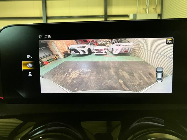 ＣＬＡクラス ＣＬＡ２００ｄ　ＡＭＧライン　レーダーセーフティＰＫＧ　パークトロニック　マルチビームＬＥＤヘッドライト　ＭＢＵＸ　ワイヤレスチャージング　パーシート＆シートヒーター　フットトランクオープナー（11枚目）