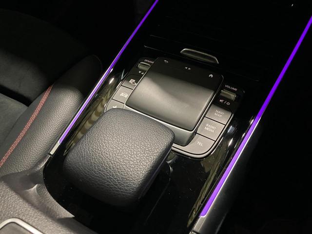 ＧＬＢ ＧＬＢ２００ｄ　ＡＭＧライン　純正ナビ　地デジ　３６０°カメラ　アンビエントライト　マルチビームＬＥＤライト　アダプティブハイビームアシストプラス　パワーシート＆シートヒーター　ＡＭＧ５ツインスポーク１９インチアルミ（12枚目）