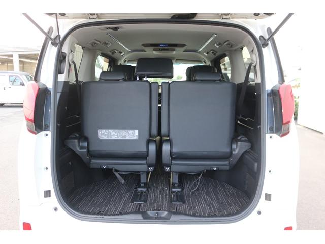 アルファード ２．５Ｓ　Ｃパッケージ　後席モニター／１０型ナビ／地デジ／黒革シート／両側電動／電動Ｒドア／シートヒーター／ステアリングヒーター／（31枚目）
