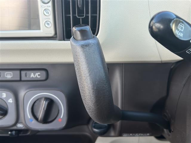 パッソ Ｘ　ユルリ　◆４ＷＤ◆寒冷地仕様◆純正ナビ　品番ＮＳＣＮ－Ｗ６０（ＡＭ／ＦＭ／ＣＤ）◆エンジンスターター◆ＥＴＣ◆冬タイヤ　１３インチ積込◆ＡＢＳ◆スペアキー（6枚目）