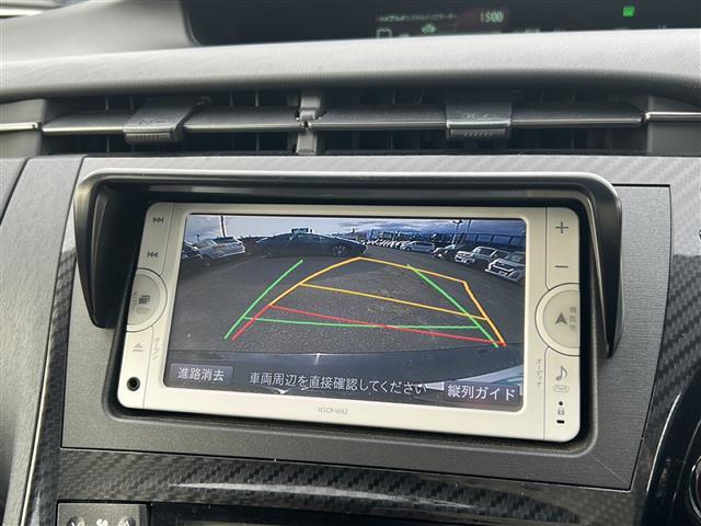プリウス Ｓツーリングセレクション・Ｇ’ｓ　純正メモリナビ　地デジＴＶ　Ｂｌｕｅｔｏｏｔｈ　ＥＴＣ　バックカメラ　スマートキー　プッシュスタート　純正ＬＥＤヘッドライト　　純正１８インチアルミホイール　純正フロアマット（5枚目）