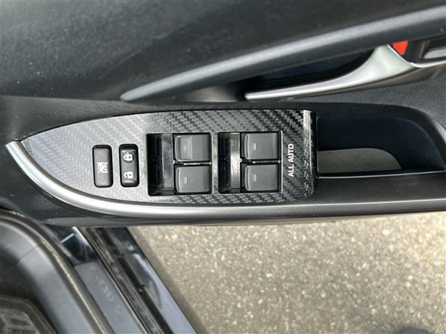 プリウス Ｓツーリングセレクション・Ｇ’ｓ　純正メモリナビ　地デジＴＶ　Ｂｌｕｅｔｏｏｔｈ　ＥＴＣ　バックカメラ　スマートキー　プッシュスタート　純正ＬＥＤヘッドライト　　純正１８インチアルミホイール　純正フロアマット（16枚目）