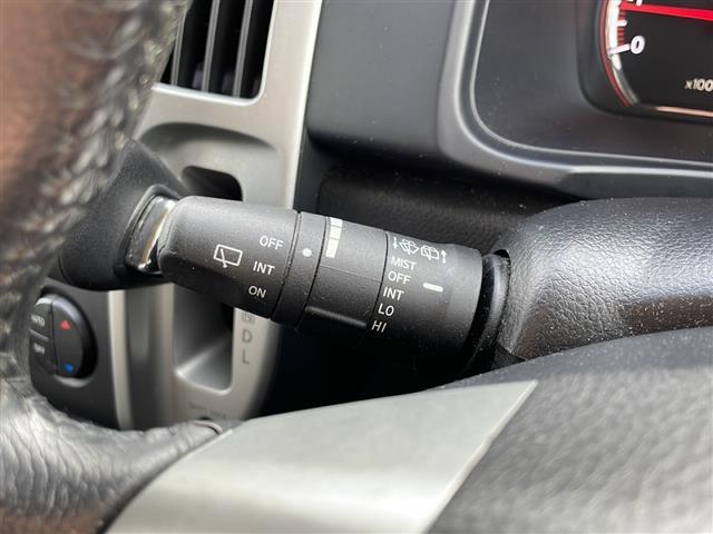 セレナ ハイウェイスター　４ＷＤ／純正ＨＤＤナビ　ＨＣ３０８Ａ－Ａ（ＡＭ／ＦＭ／ＣＤ）フルセグＴＶ／バックカメラ／オートライト／社外エンジンスターター（14枚目）