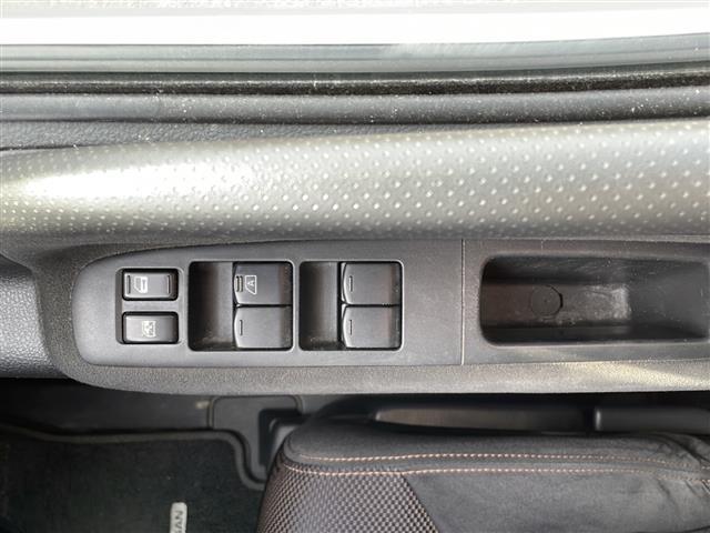 セレナ ハイウェイスター　４ＷＤ／純正ＨＤＤナビ　ＨＣ３０８Ａ－Ａ（ＡＭ／ＦＭ／ＣＤ）フルセグＴＶ／バックカメラ／オートライト／社外エンジンスターター（17枚目）