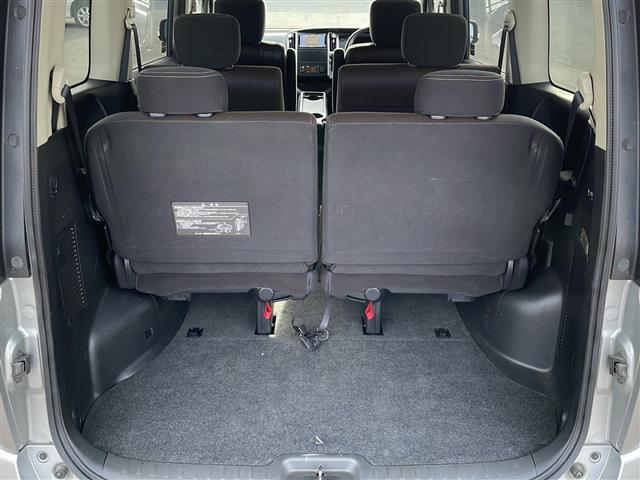セレナ ハイウェイスター　４ＷＤ／純正ＨＤＤナビ　ＨＣ３０８Ａ－Ａ（ＡＭ／ＦＭ／ＣＤ）フルセグＴＶ／バックカメラ／オートライト／社外エンジンスターター（24枚目）