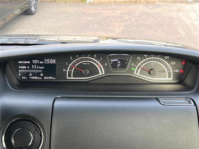 Ｎ－ＢＯＸ Ｇ・Ｌホンダセンシング　純正８インチナビ　フルセグ　ＤＶＤ　Ｂｌｕｅｔｏｏｔｈ　ドラレコ　ＥＴＣ　Ｂカメ　片パワ　ＳヒーターＡＣＣ　レーンアシスト　リアコーナーセンサー　衝突軽減ブレーキ　スマートキー　プッシュスタート（8枚目）