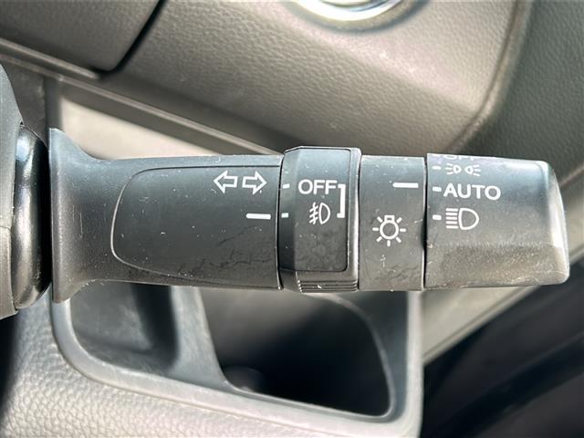 Ｎ－ＢＯＸ Ｇ・Ｌホンダセンシング　純正８インチナビ　フルセグ　ＤＶＤ　Ｂｌｕｅｔｏｏｔｈ　ドラレコ　ＥＴＣ　Ｂカメ　片パワ　ＳヒーターＡＣＣ　レーンアシスト　リアコーナーセンサー　衝突軽減ブレーキ　スマートキー　プッシュスタート（10枚目）