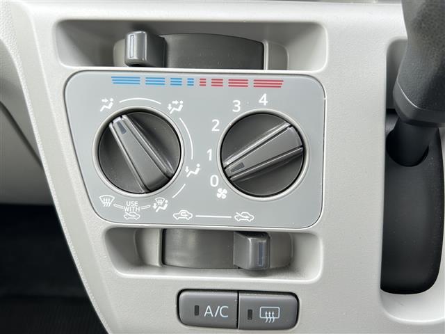 ミライース Ｘ　リミテッドＳＡＩＩＩ　純正メモリナビ　フルセグＴＶ　ＤＶＤ再生　Ｂｌｕｅｔｏｏｔｈ接続　前方ドラレコ　バックカメラ　前後コーナーセンサー　衝突軽減ブレーキ　リモコンキー　純正ＬＥＤヘッドライト　純正フロアマット（6枚目）