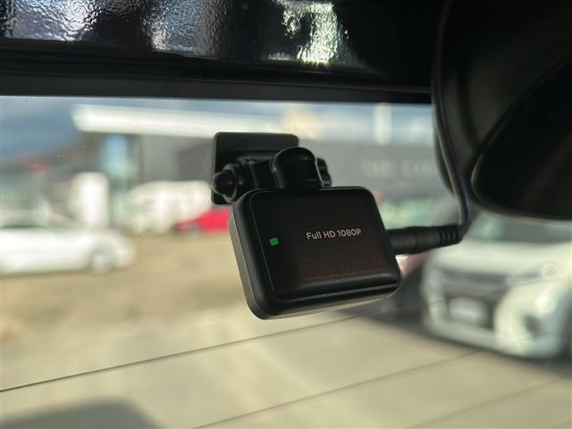 Ｎ－ＢＯＸ Ｇ・Ｌホンダセンシング　純正メモリナビ　フルセグＴＶ　ＤＶＤ再生　Ｂｌｕｅｔｏｏｔｈ　ドラレコ　ＥＴＣ　バックカメラ　片側パワスラ　シーヒーター　ＡＣＣ　リアコーナーセンサー　レーンアシスト　衝突軽減ブレーキ　スマートキー（16枚目）