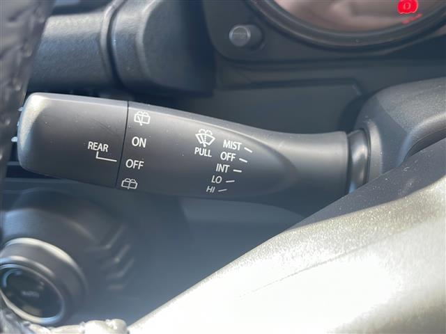ジムニー XC ◆4WD◆ワンオーナー◆ビルトインETC◆シートヒーター◆純正夏タイヤ積込◆純正16インチAW◆純正フロアマット◆レーンキープアシスト◆オートライト◆フォグランプ◆ABS◆横滑り防止(7枚目)