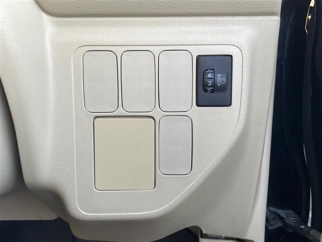 エッセ D 純正オーディオ CD 社外13インチアルミホイール 社外フロアマット(13枚目)