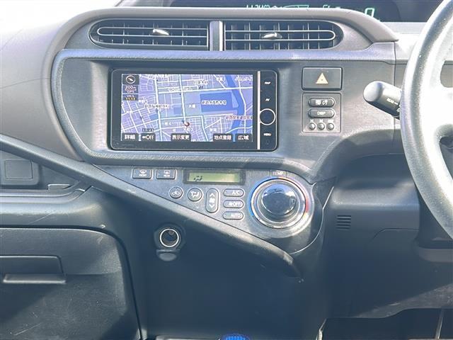 アクア G 社外メモリナビ フルセグTV DVD再生 Bluetooth 前方ドラレコ バックカメラ スマートキー プッシュスタート 純正フロアマット(2枚目)