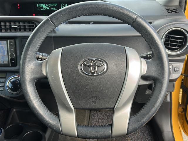 アクア G 社外メモリナビ フルセグTV DVD再生 Bluetooth 前方ドラレコ バックカメラ スマートキー プッシュスタート 純正フロアマット(10枚目)