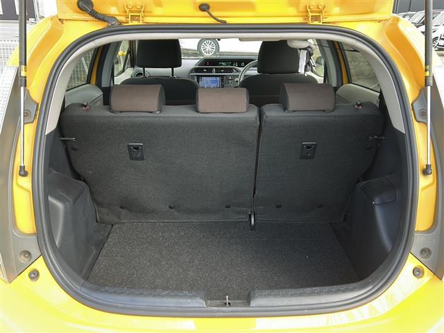 アクア G 社外メモリナビ フルセグTV DVD再生 Bluetooth 前方ドラレコ バックカメラ スマートキー プッシュスタート 純正フロアマット(22枚目)