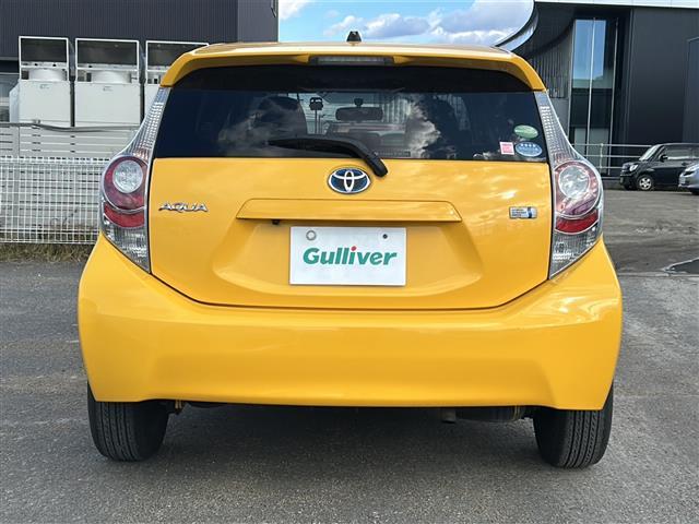 アクア G 社外メモリナビ フルセグTV DVD再生 Bluetooth 前方ドラレコ バックカメラ スマートキー プッシュスタート 純正フロアマット(28枚目)