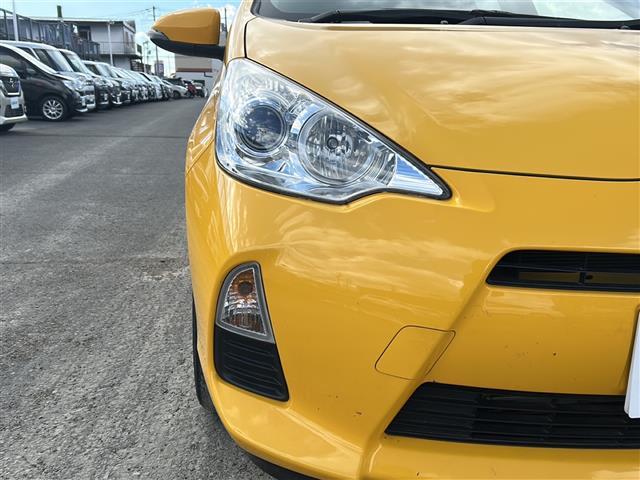 アクア G 社外メモリナビ フルセグTV DVD再生 Bluetooth 前方ドラレコ バックカメラ スマートキー プッシュスタート 純正フロアマット(35枚目)