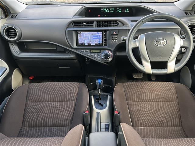 アクア G 社外メモリナビ フルセグTV DVD再生 Bluetooth 前方ドラレコ バックカメラ スマートキー プッシュスタート 純正フロアマット(42枚目)