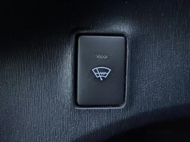 ヴィッツ Ｆ　◆４ＷＤ◆オーディオ◆寒冷地仕様◆社外１４インチＡＷ◆純正フロアマット◆フォグランプ◆ＡＢＳ（10枚目）