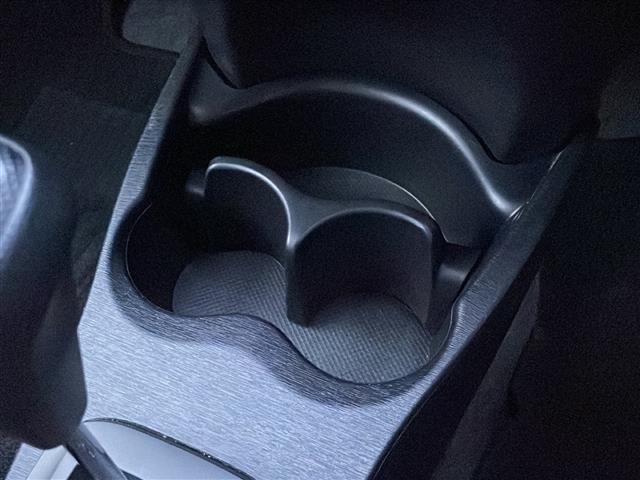 ヴィッツ Ｆ　◆４ＷＤ◆オーディオ◆寒冷地仕様◆社外１４インチＡＷ◆純正フロアマット◆フォグランプ◆ＡＢＳ（39枚目）