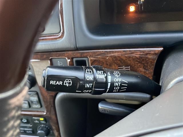 マークⅡ グランデ　レガリア　Ｇエディション　純正オーディオ　ＣＤ再生　前後ドラレコ　Ｄ席パワーシート　リモコンキー　純正ＨＩＤヘッドライト　純正１５インチアルミホイール　純正フロアマット（6枚目）