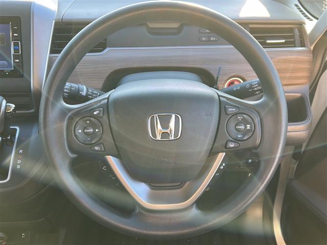 フリード G・ホンダセンシング 純正メモリナビ フルセグ DVD Bluetooth ドラレコ ETC バックカメラ 両側パワスラ シートヒーター ACC リアコーナーセンサー レーンアシスト 衝突軽減ブレーキ スマートキー(10枚目)