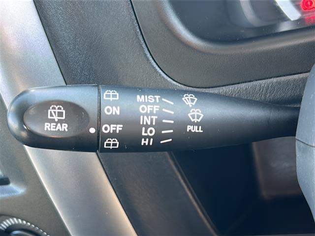 ジムニー XG 社外オーディオ CD再生 リモコンキー 純正16インチアルミホイール 社外フロアマット(11枚目)