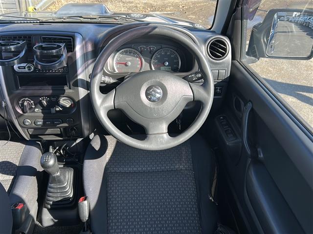 ジムニー XG 社外オーディオ CD再生 リモコンキー 純正16インチアルミホイール 社外フロアマット(17枚目)