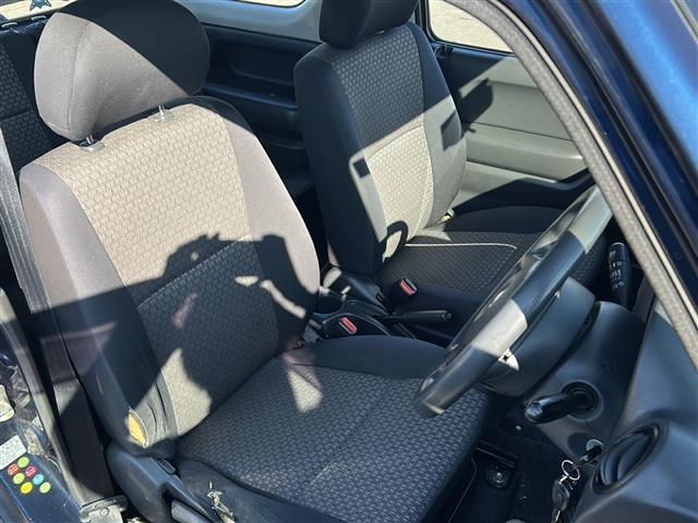 ジムニー XG 社外オーディオ CD再生 リモコンキー 純正16インチアルミホイール 社外フロアマット(18枚目)