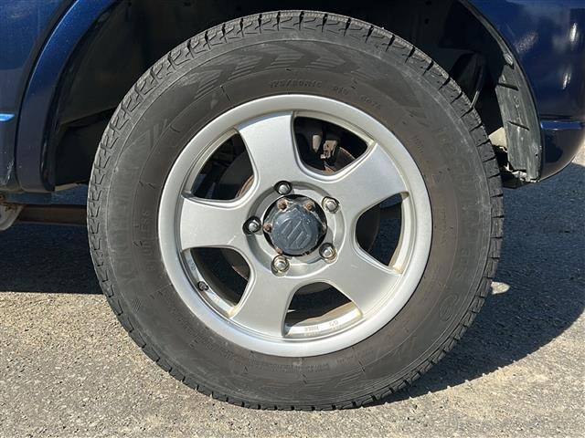 ジムニー XG 社外オーディオ CD再生 リモコンキー 純正16インチアルミホイール 社外フロアマット(31枚目)