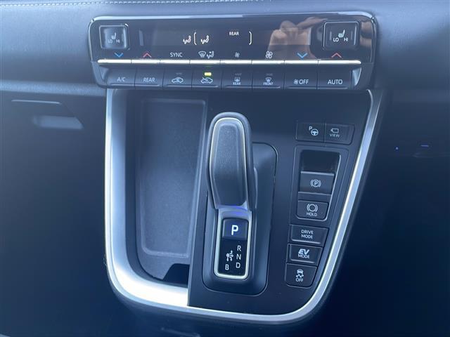 ノア ハイブリッドS-Z ◆4WD◆ワンオーナー◆寒冷地仕様◆純正ディスプレイオーディオ(AM/FM/TV/CD/DVD/BT/Miracast)◆ビルトインETC2.0◆アラウンドビューモニター◆バックカメラ◆両側パワースラ(13枚目)