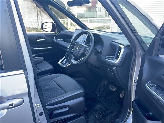 ノア ハイブリッドS-Z ◆4WD◆ワンオーナー◆寒冷地仕様◆純正ディスプレイオーディオ(AM/FM/TV/CD/DVD/BT/Miracast)◆ビルトインETC2.0◆アラウンドビューモニター◆バックカメラ◆両側パワースラ(17枚目)