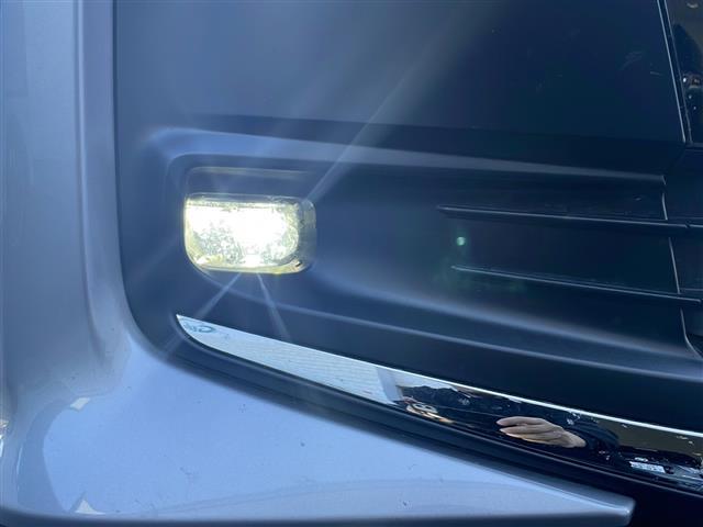 ノア ハイブリッドS-Z ◆4WD◆ワンオーナー◆寒冷地仕様◆純正ディスプレイオーディオ(AM/FM/TV/CD/DVD/BT/Miracast)◆ビルトインETC2.0◆アラウンドビューモニター◆バックカメラ◆両側パワースラ(36枚目)